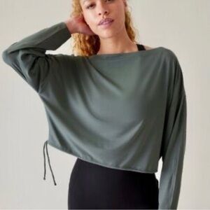 Athleta Cool Down top in Bali green NWOT